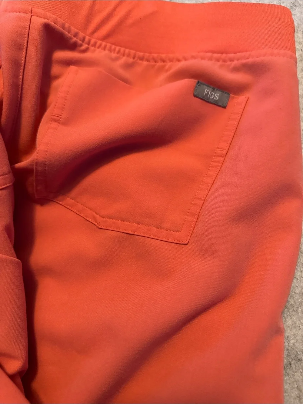 Figs Orange V-Neck Scrub Top and Jogger set size Medium womens